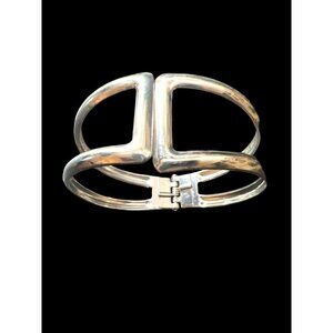 Simple Silver Hinged Bangle Bracelet